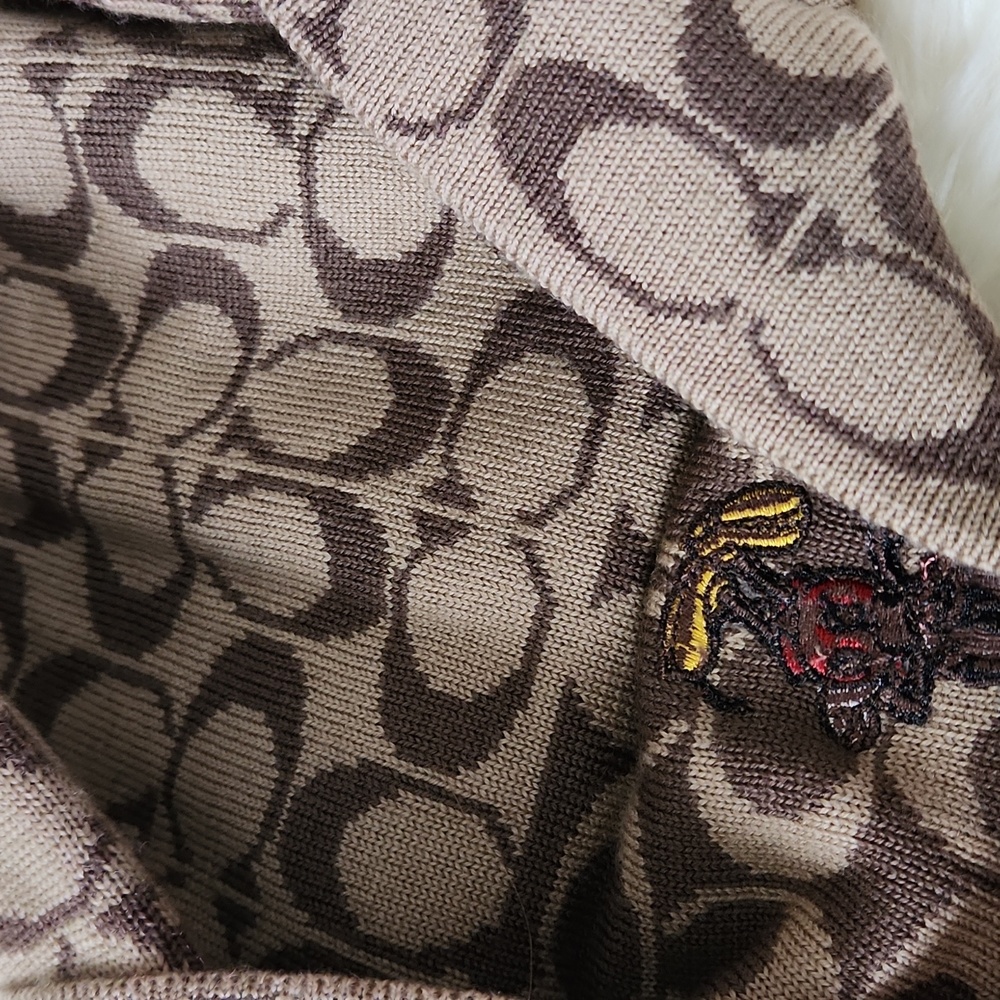 Adorable NWOT Coach X Disney Mickey Mouse Signature Wool Beanie 🤎🐭♥️🎁 - Picture 4 of 14